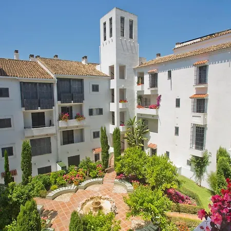 Apartman Beachfront Luxury Complex With Tropical Gardens & Pools *
