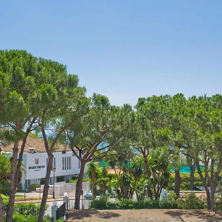 Beachfront Luxury Complex With Tropical Gardens & Pools * Marbellac