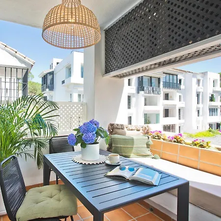 Apartment Beachfront Luxury Complex With Tropical Gardens & Pools Marbella